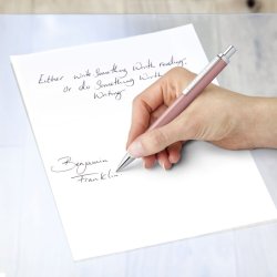 Staedtler Kuglepen - Triplus medium - rosa - (bl skrift)